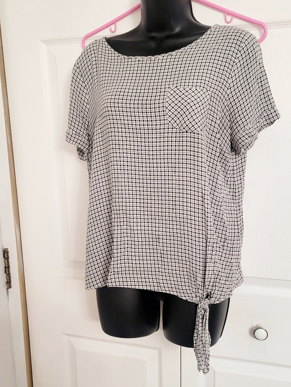 LC Lauren Conrad Black & White Checked Tie-Side Pocket Blouse